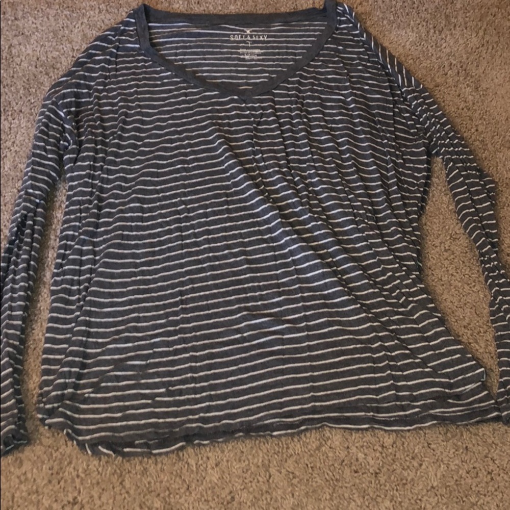 American eagle long sleeve tee